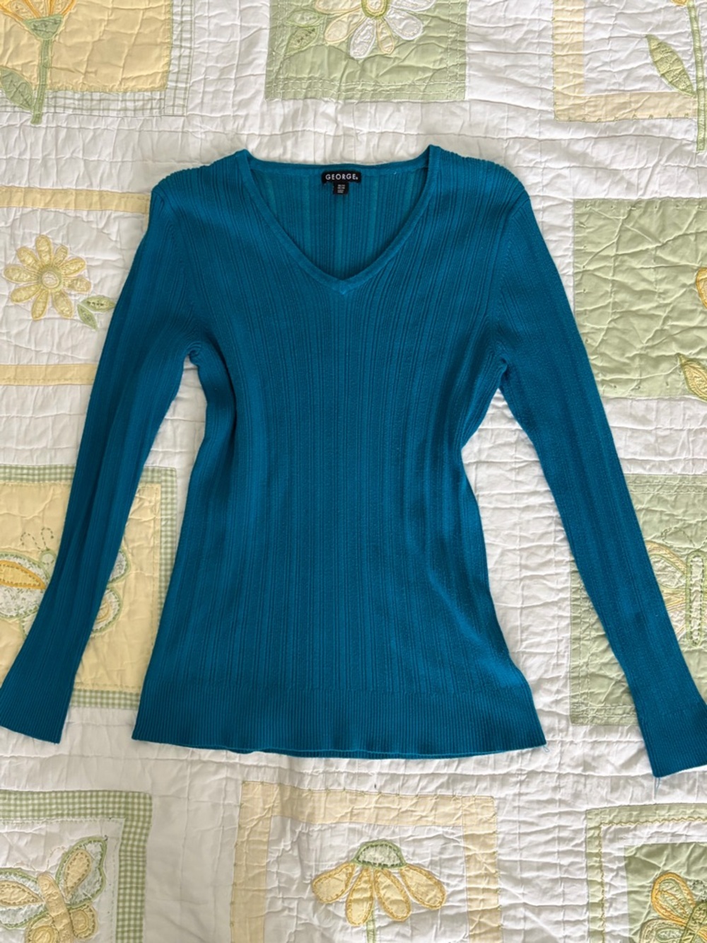 George Teal Ribbed V-Neck Long Sleeve Top